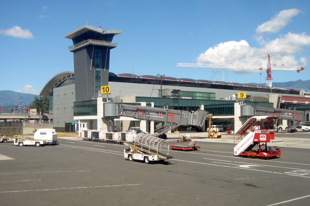 Aeropuerto Internacional Juan Santamaría, en Alajuela. Foto ilustrativa.
