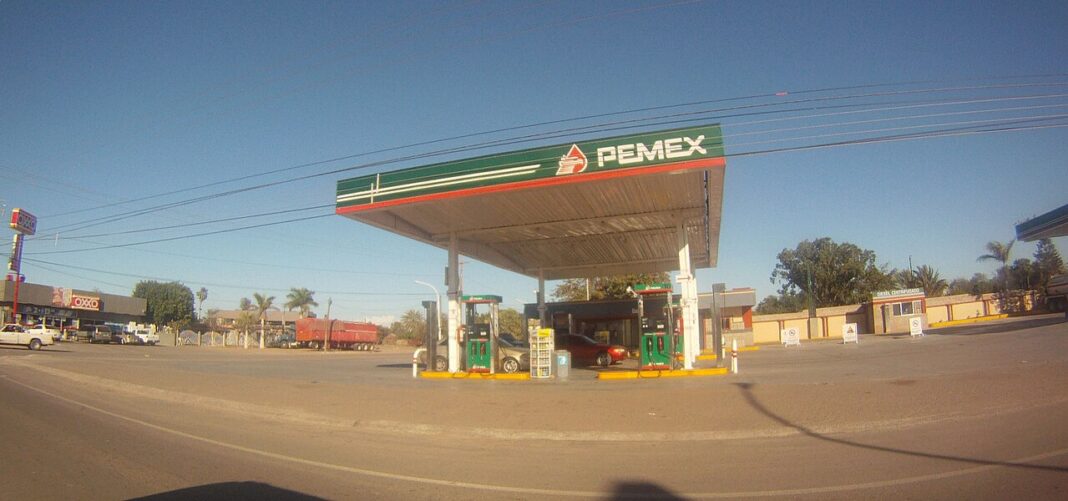 Gasolinera - panoramio — imagen ilustrativa