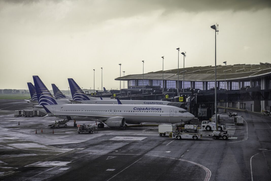 Aeronaves en plataforma en el Aeropuerto Internacional de Tocumen, Panamá. Foto ilustrativa.