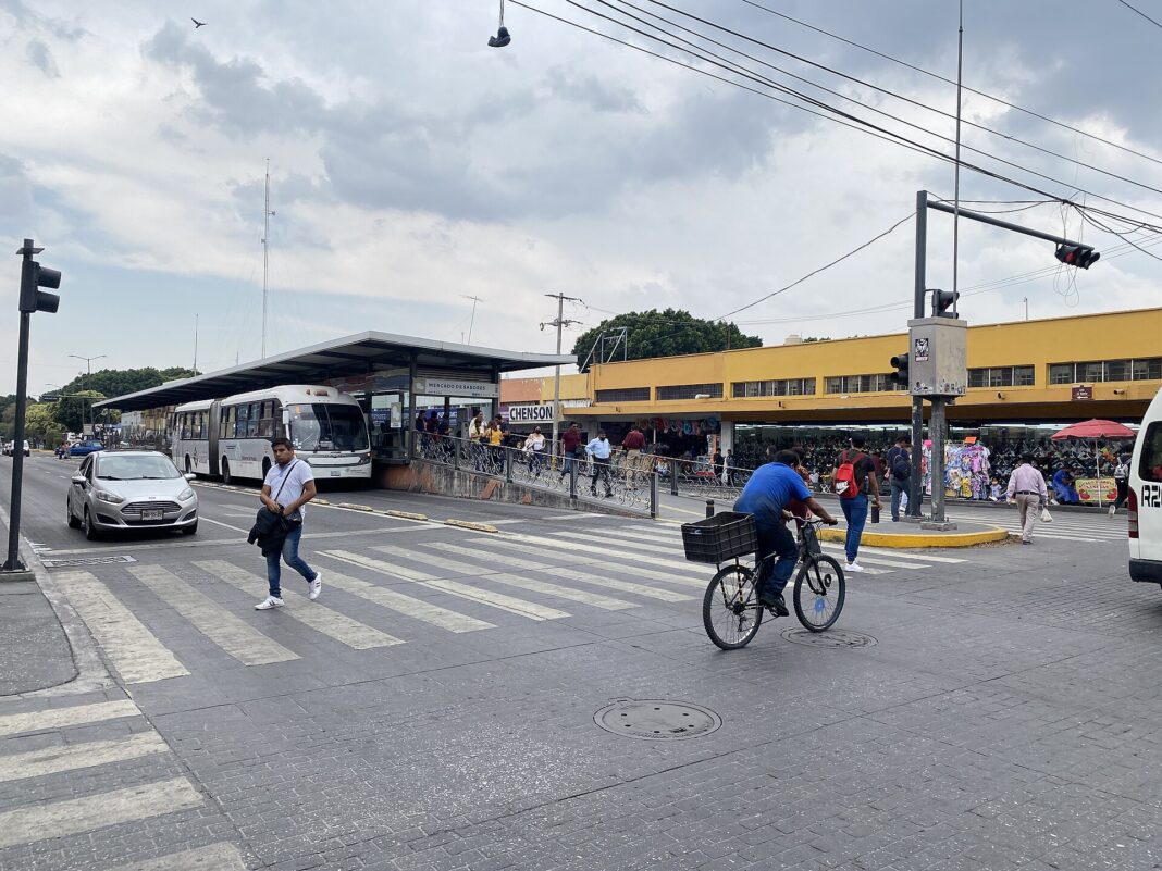 Dos suicidios cambiaron la conversación: San Luis Potosí arma atención psicológica para 800 choferes Transporte público urbano en México